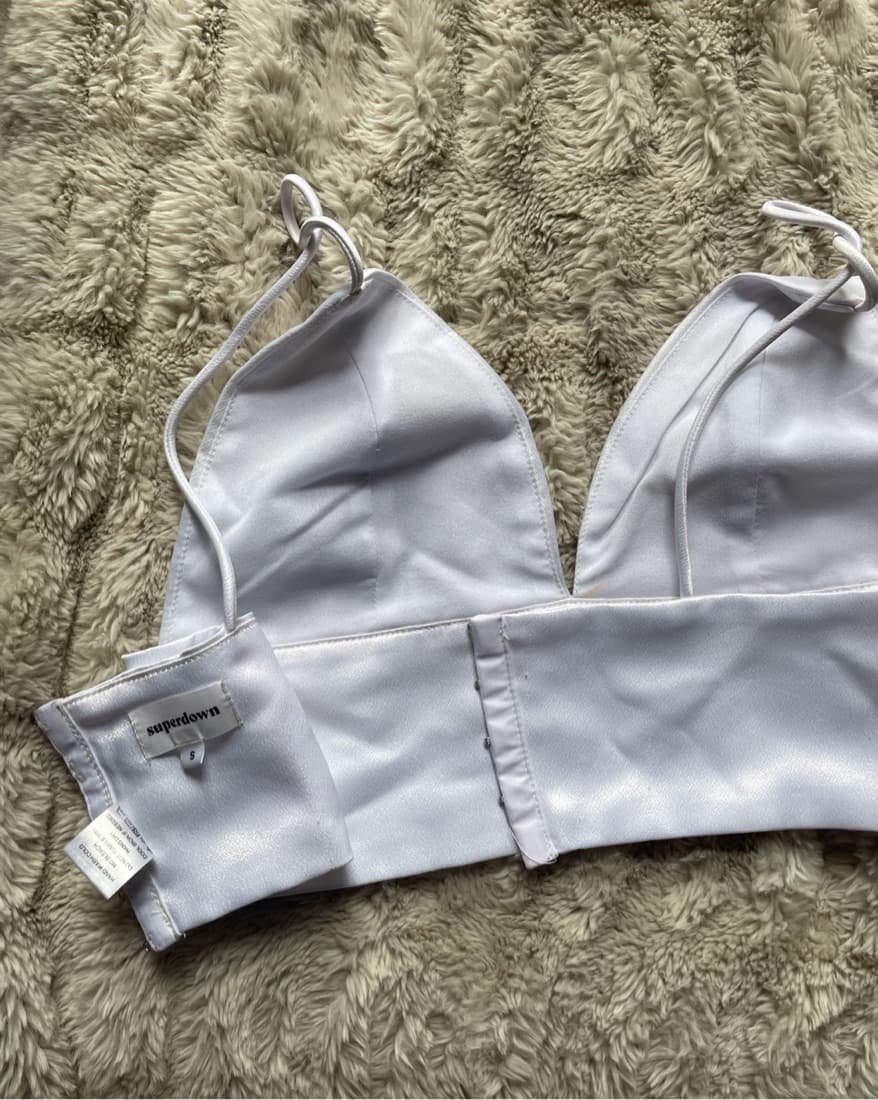 Superdown White Crop Top - Image 4